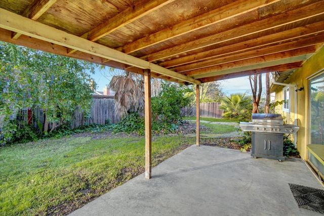 8144 Highwood Way, Orangevale, CA 95662