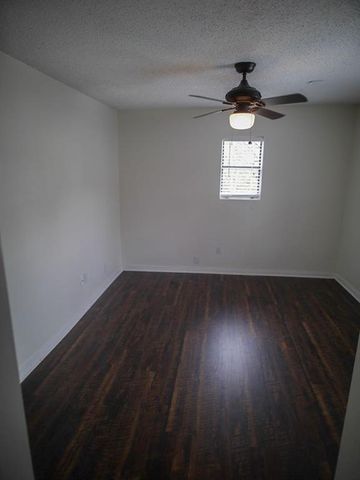 1166 Ridgeway DR, Austin, TX 78702