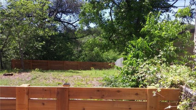 1166 Ridgeway DR, Austin, TX 78702