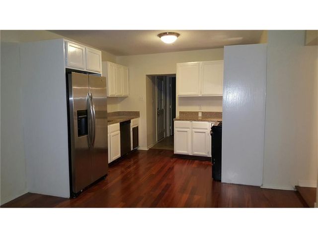 1166 Ridgeway DR, Austin, TX 78702