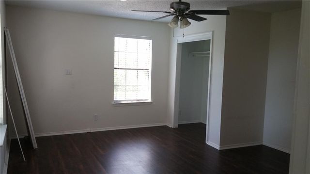 1166 Ridgeway DR, Austin, TX 78702