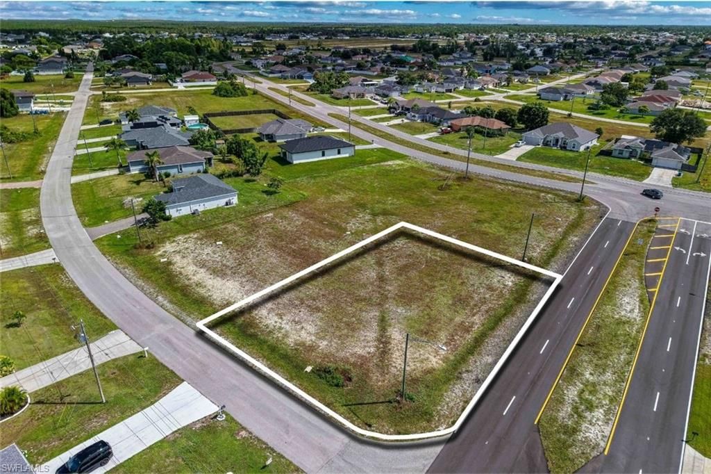 3805 10th PL, CAPE CORAL, FL 33909 — photo 4