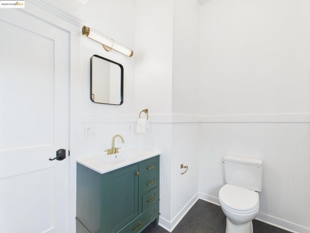 2602 Adeline St, Oakland, CA 94607