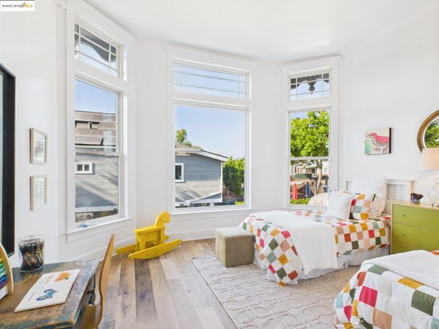 2602 Adeline St, Oakland, CA 94607