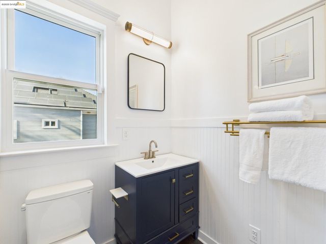 2602 Adeline St, Oakland, CA 94607