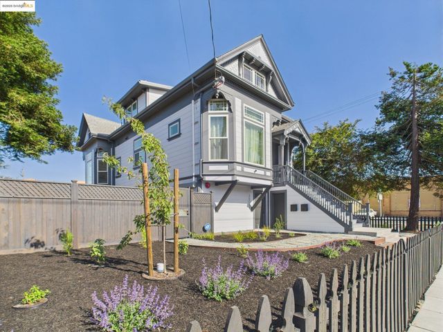 2602 Adeline St, Oakland, CA 94607
