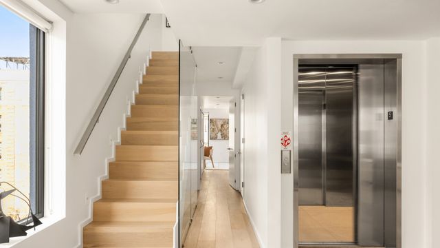 76 W 105TH Street PH, New York City, NY 10025