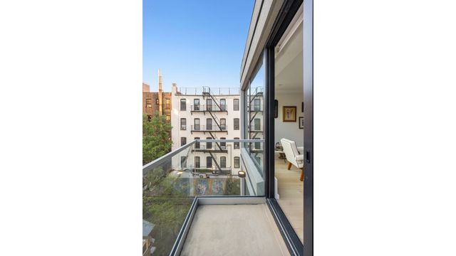 76 W 105TH Street PH, New York City, NY 10025