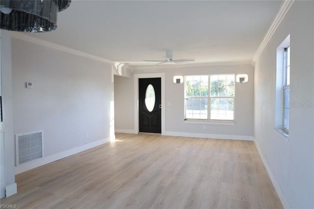 3906 28TH STREET SW, Lehigh Acres, FL 33976