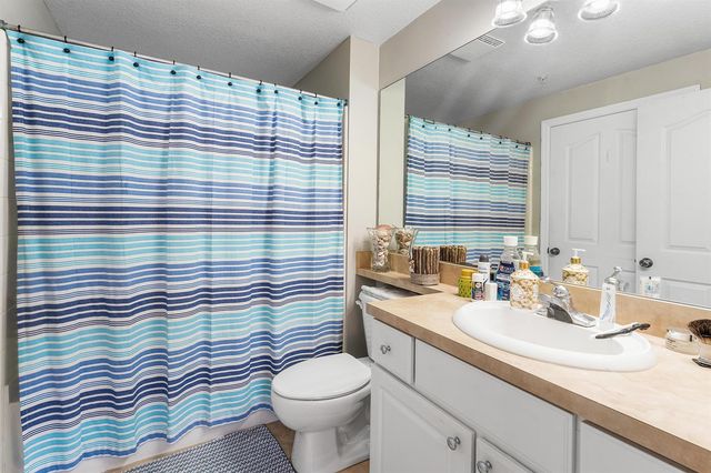 1208 E Myrtlewood Cir Circle E, Palm Beach Gardens, FL 33418