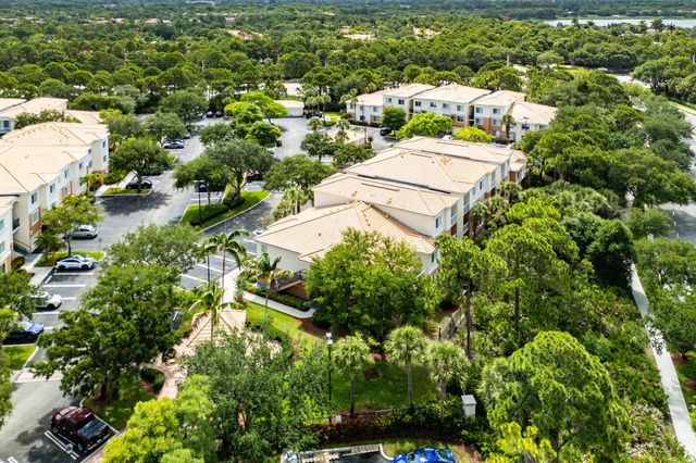 1208 E Myrtlewood Cir Circle E, Palm Beach Gardens, FL 33418