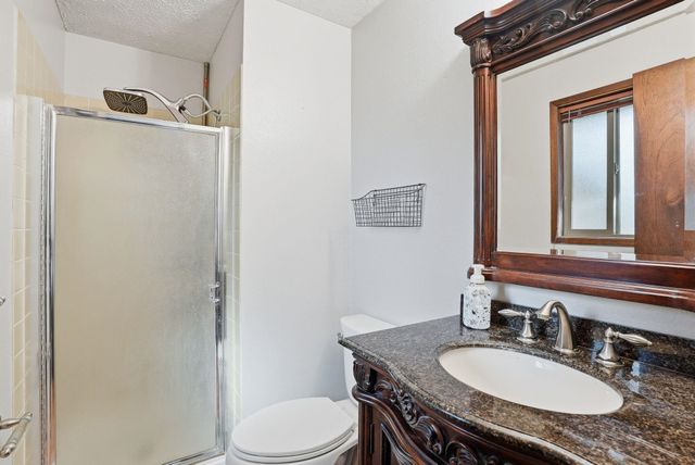 10215 N Woodridge Dr, Spokane, WA 99208