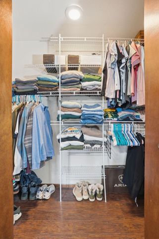 10215 N Woodridge Dr, Spokane, WA 99208