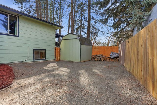 10215 N Woodridge Dr, Spokane, WA 99208