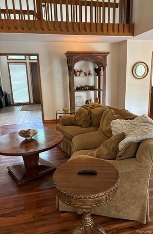 8454 Fawn Valley Drive, Independence Charter Township, MI 48348