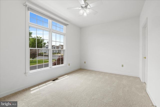 2 DERR LN, Middletown, MD 21769