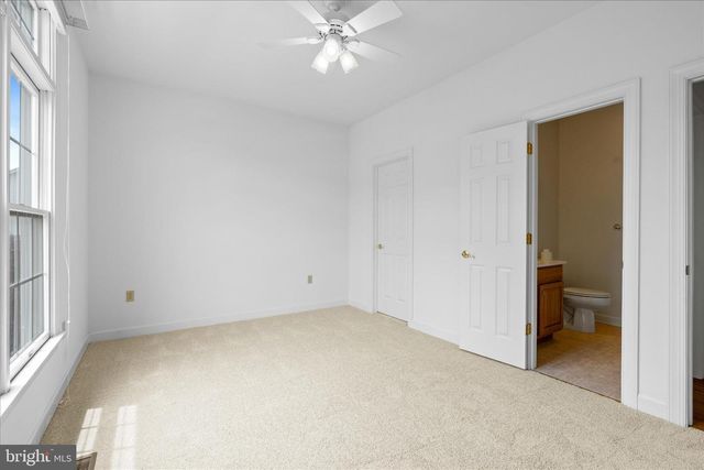 2 DERR LN, Middletown, MD 21769