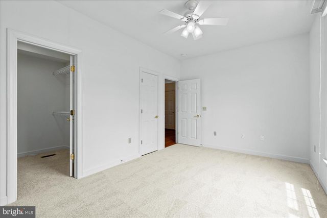 2 DERR LN, Middletown, MD 21769