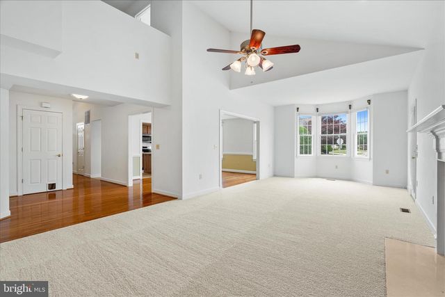 2 DERR LN, Middletown, MD 21769