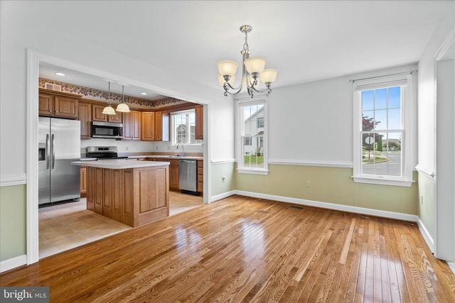 2 DERR LN, Middletown, MD 21769
