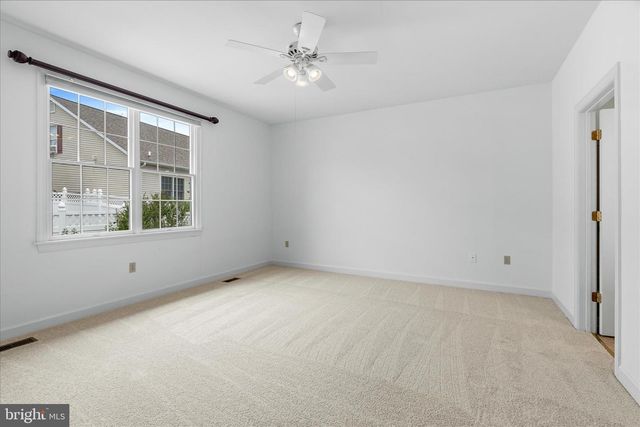 2 DERR LN, Middletown, MD 21769