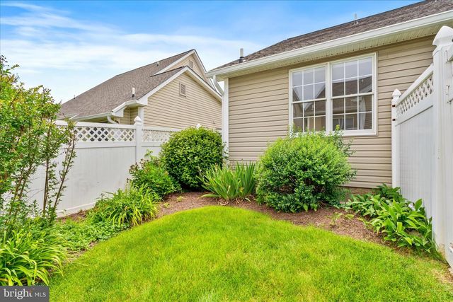 2 DERR LN, Middletown, MD 21769
