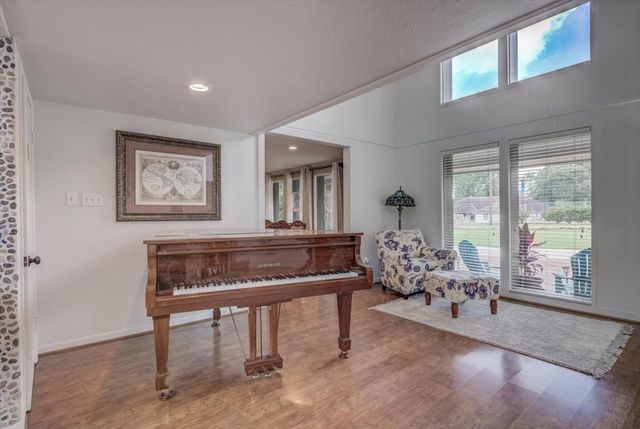 22 Winged Foot Drive, Conroe, TX 77304
