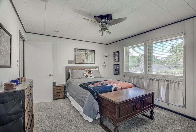 22 Winged Foot Drive, Conroe, TX 77304