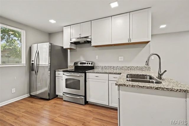 10234 Cedarhurst Drive, St Louis, MO 63136