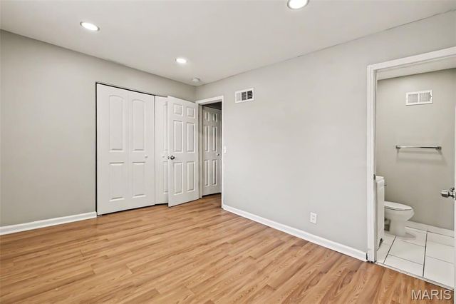 10234 Cedarhurst Drive, St Louis, MO 63136