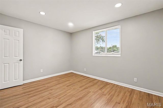 10234 Cedarhurst Drive, St Louis, MO 63136