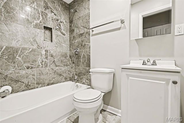 10234 Cedarhurst Drive, St Louis, MO 63136