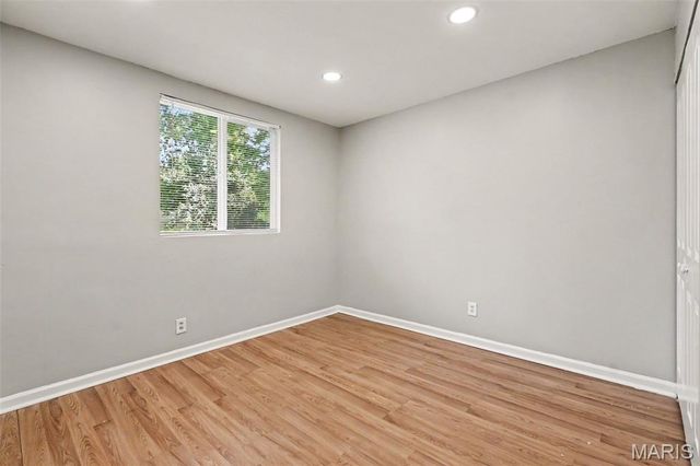 10234 Cedarhurst Drive, St Louis, MO 63136