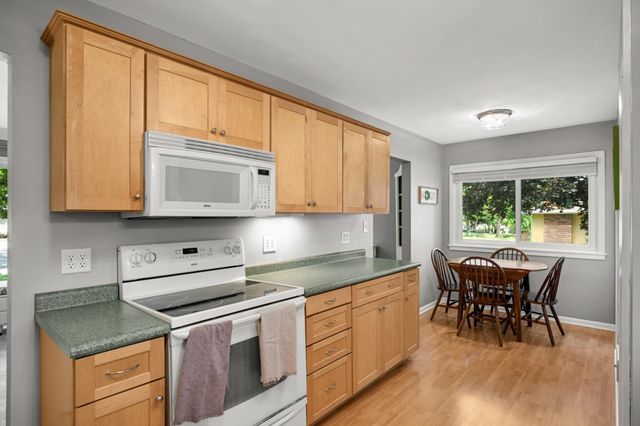1304 Hall Avenue, West Saint Paul, MN 55118