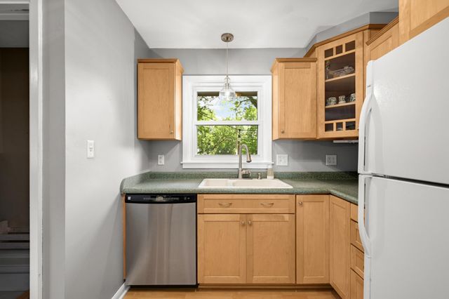 1304 Hall Avenue, West Saint Paul, MN 55118
