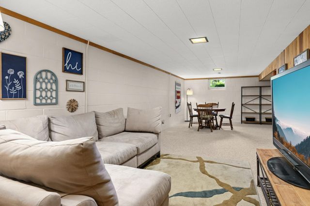 1304 Hall Avenue, West Saint Paul, MN 55118
