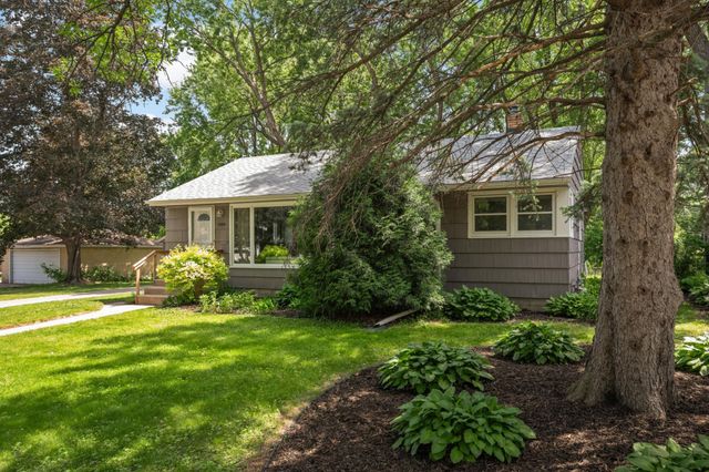 1304 Hall Avenue, West Saint Paul, MN 55118