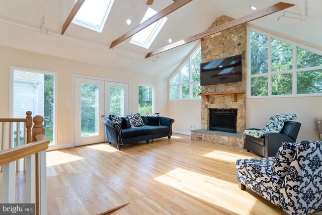 5700 COLFAX AVE, Alexandria, VA 22311