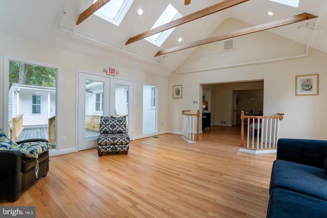 5700 COLFAX AVE, Alexandria, VA 22311