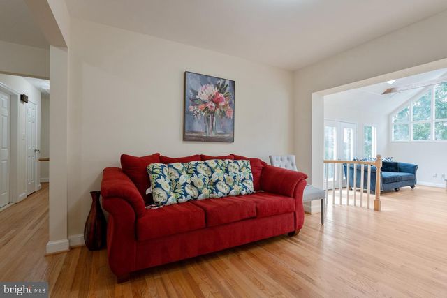 5700 COLFAX AVE, Alexandria, VA 22311