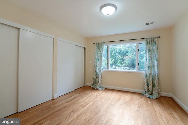 5700 COLFAX AVE, Alexandria, VA 22311