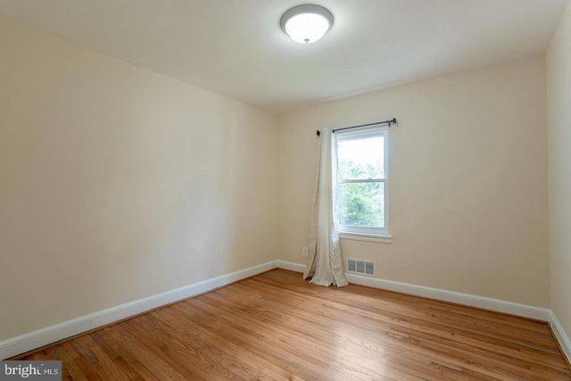 5700 COLFAX AVE, Alexandria, VA 22311