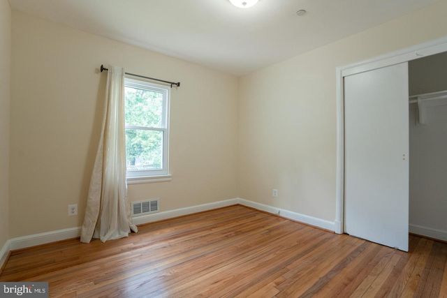5700 COLFAX AVE, Alexandria, VA 22311