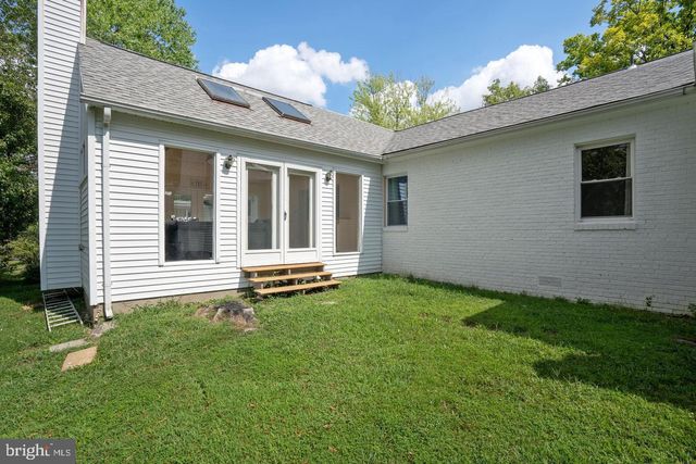 5700 COLFAX AVE, Alexandria, VA 22311