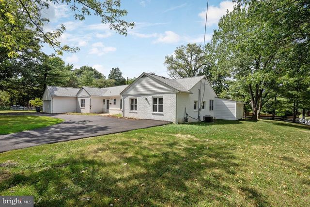 5700 COLFAX AVE, Alexandria, VA 22311