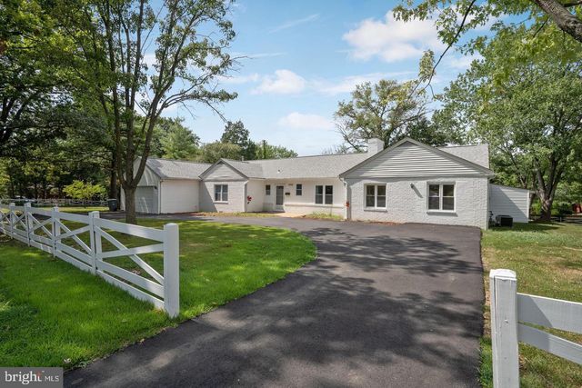 5700 COLFAX AVE, Alexandria, VA 22311