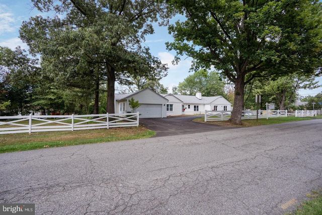 5700 COLFAX AVE, Alexandria, VA 22311