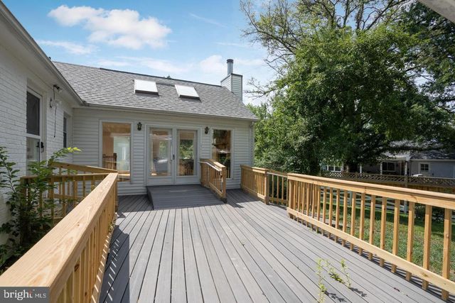 5700 COLFAX AVE, Alexandria, VA 22311
