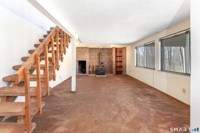 737 Leetes Island Road, Guilford, CT 06437