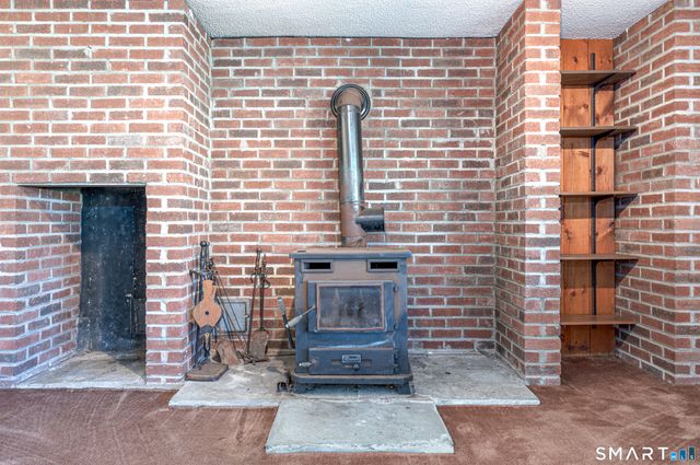 737 Leetes Island Road, Guilford, CT 06437